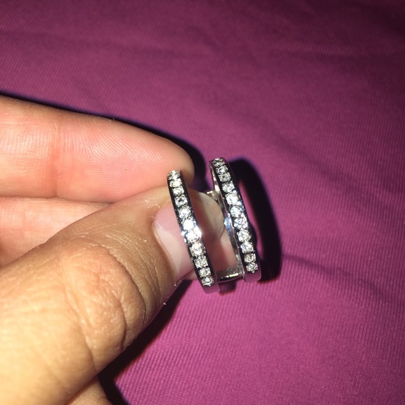 Diamond ring - Picture 2 of 2